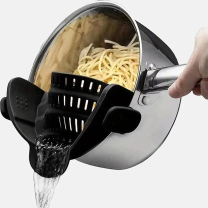 Universal Clip-On Silicone Pot Strainer – Heat-Resistant, Hands-Free Snap-On Colander for Easy Draining